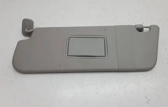 Sun visor