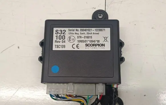 Subaru Forester SK Alarm control unit/module 050401021 12230071 05040102112230071