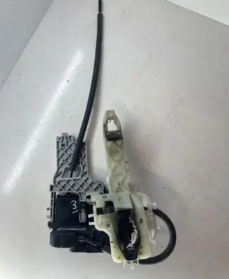 KIA Sportage Front door lock 813103U020