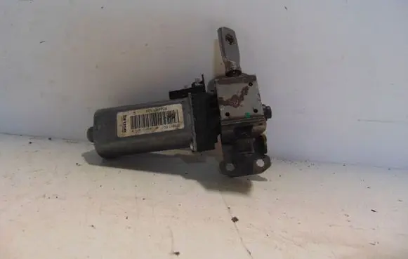 Volvo V40 Seat adjustment motor 974467104