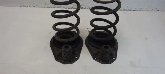 Opel Vivaro Rear coil spring 91166182