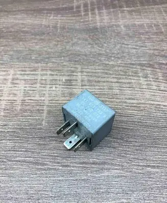 Audi A8 S8 D3 4E Other relay 141951253B 20240072