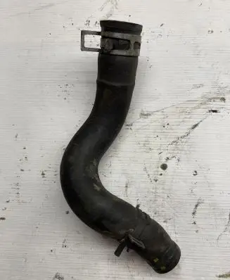 Mazda CX-5 Engine coolant pipe/hose