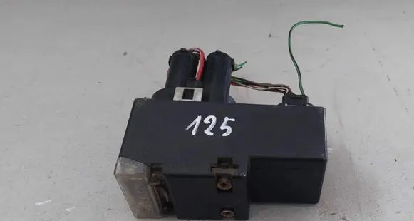 Volkswagen Golf III Coolant fan relay 1H0919506B
