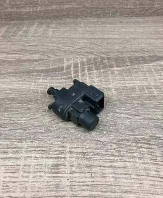 Ford Focus Brake pedal sensor switch 93BB13480BC