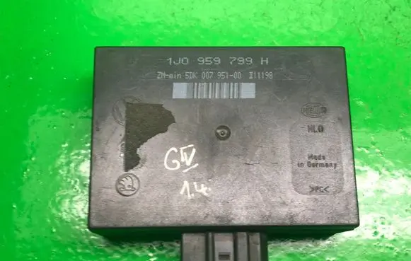 Volkswagen Bora BSM Control unit 1J0959799H