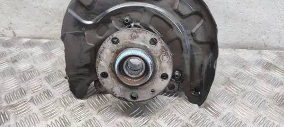 Skoda Octavia Mk3 (5E) Front wheel hub 5Q0400054