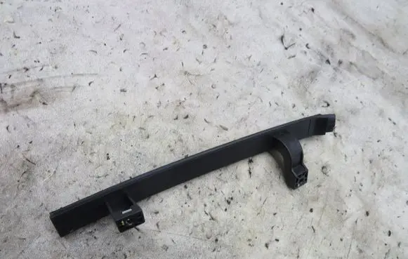 Ford Ecosport Sliding door middle roller runner 