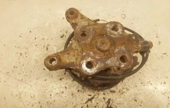 Mazda 6 Rear wheel bearing hub 