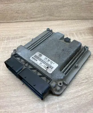 Volkswagen Touareg I Engine control unit/module ECU 070906016F 0281011258