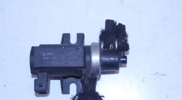 Volkswagen PASSAT B5.5 Turbo solenoid valve 1H0906627 97T230 72190320