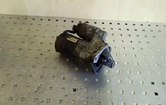 Nissan Qashqai Starter motor 8200584675A