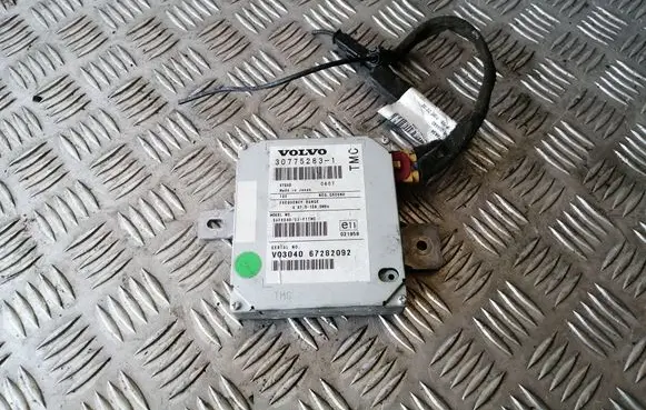 Volvo V50 Aerial antenna amplifier 30775283 307752831