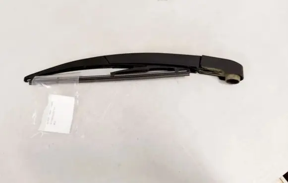 Fiat 500X Rear wiper blade arm