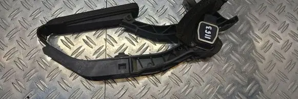 Mercedes-Benz E W211 Accelerator throttle pedal A2113000404