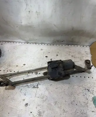 Skoda Octavia Mk2 (1Z) Front wiper linkage and motor 1Z1955119A 0390241754 0505173