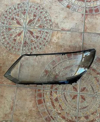 Volkswagen Tiguan Headlight lense 