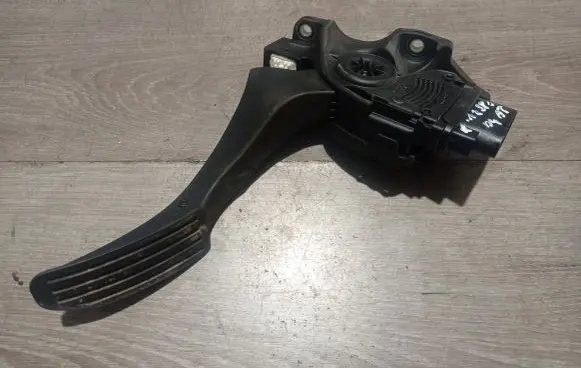 Volvo S80 Accelerator throttle pedal 31329060 6PV01083403