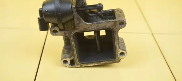 Volvo S60 Throttle body valve D5204T3
