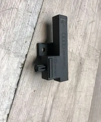 Audi A6 S6 C7 4G Keyless (KESSY) go control unit/module 8K0907247 33542221