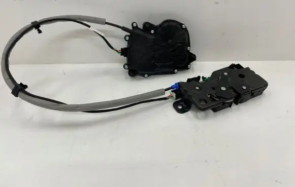 BMW X3 G01 Tailgate lock latch 
