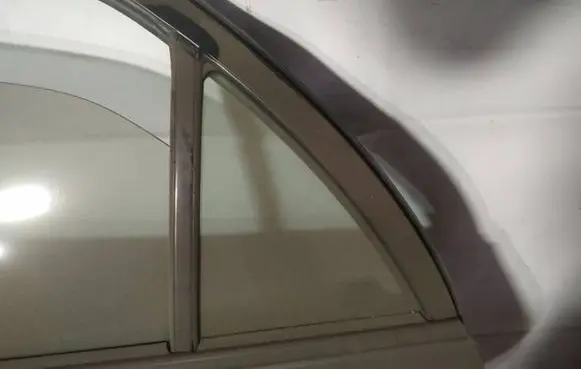 Toyota Corolla E140 E150 Rear vent window glass 