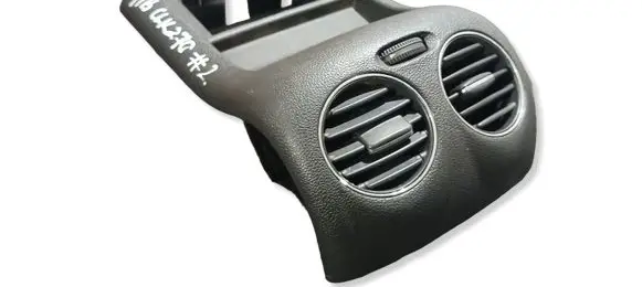 Mercedes-Benz CLK A209 C209 Rear air vent grill A2096809039