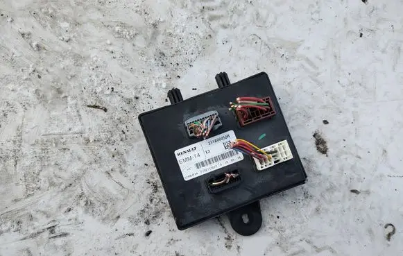 Renault Trafic III (X82) Central body control module 231A08052R