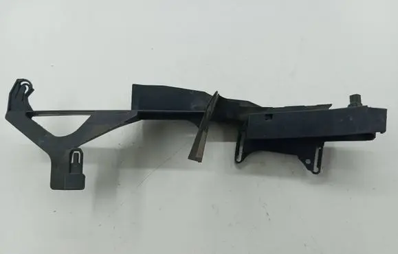 Engine bonnet/hood lock trim molding