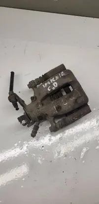 Opel Insignia A Rear brake caliper