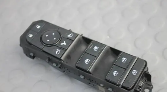 Nissan Qashqai J12 Quarter vent window switch NISSAN254016UB4A 254016UB4A