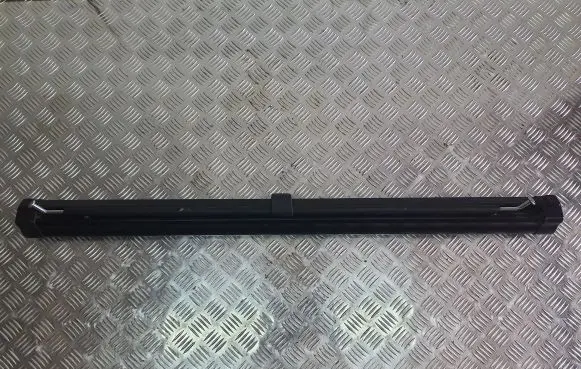 Volkswagen PASSAT B6 Trunk separation 