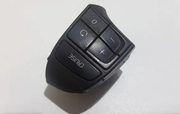 Steering wheel buttons/switches