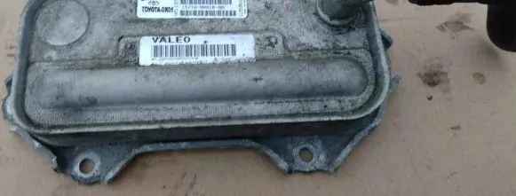 Toyota Corolla Verso AR10 Engine oil radiator 157100R01000 880243D 06050854X