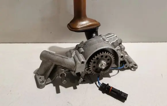 Maserati Ghibli Oil pump 28418F1544