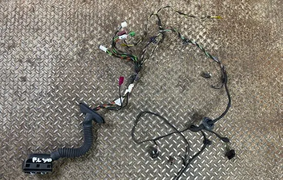 Mercedes-Benz GLS X167 Front door wiring loom A1675402145 A1675401329