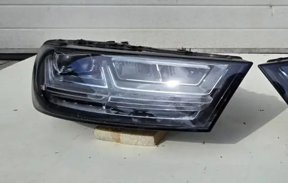 Audi Q7 4M Headlight/headlamp 4M0941034B 4M0907397AC 7PP941572AB