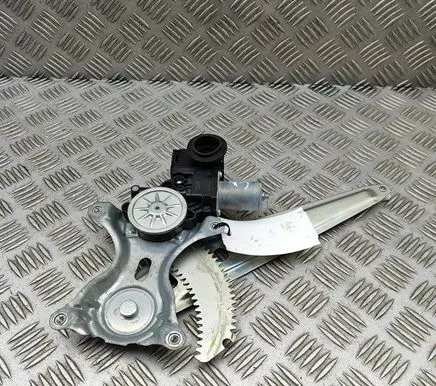 Toyota Camry VIII XV70 Rear door window regulator with motor 8571033290 0620205210