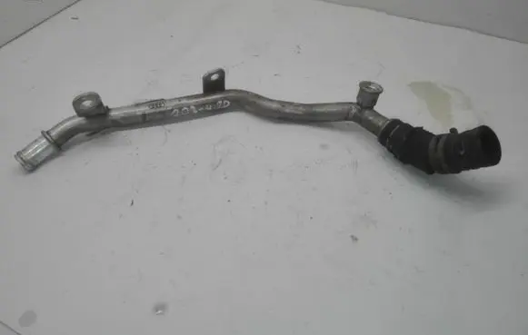 Audi A8 S8 D4 4H Heater radiator pipe/hose 057121064E