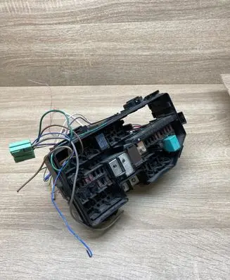 Honda CR-V Fuse module T0AA011 191R1010Y5