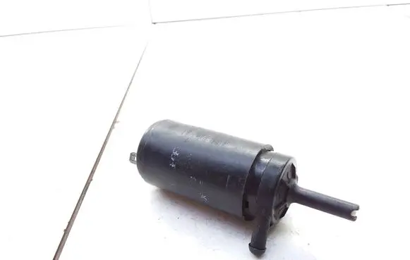 Mercedes-Benz Vito Viano W638 Windscreen/windshield washer pump