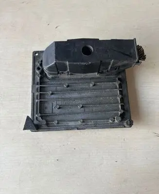 Ford Fiesta Engine control unit/module 6S6112A650FD S120977315D