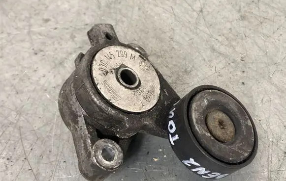 Volkswagen Touran I Alternator belt tensioner 03C145299M