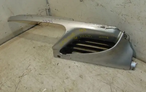 Renault Megane I Front bumper lower grill 7701367995 7700834200