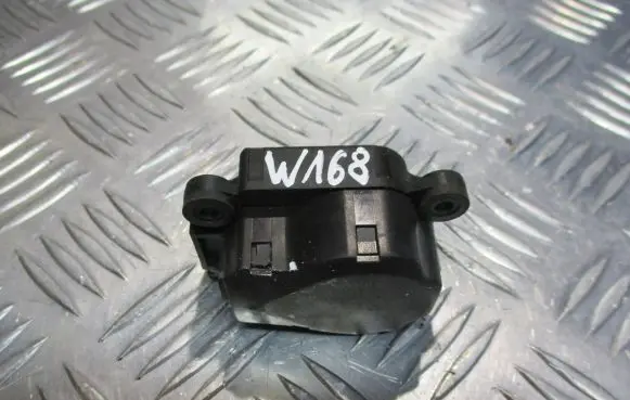 Mercedes-Benz A W168 Central body control module A1688204242