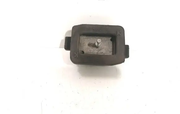 BMW 5 GT F07 Engine mount bracket 6770289