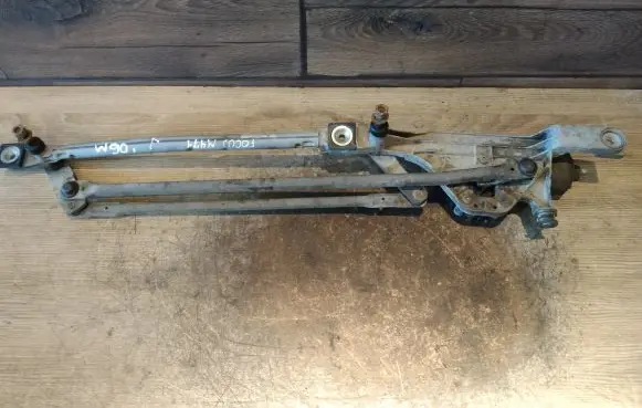 Ford Focus Front wiper linkage and motor 0390241731 3397020776