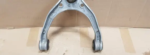 Porsche Cayenne (9PA) Front lower control arm/wishbone 7L0407047B