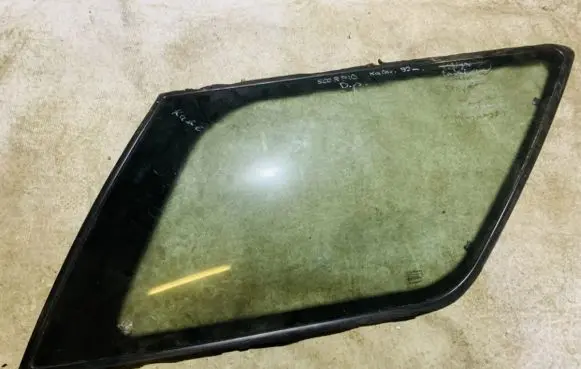 Ford Scorpio Rear side window