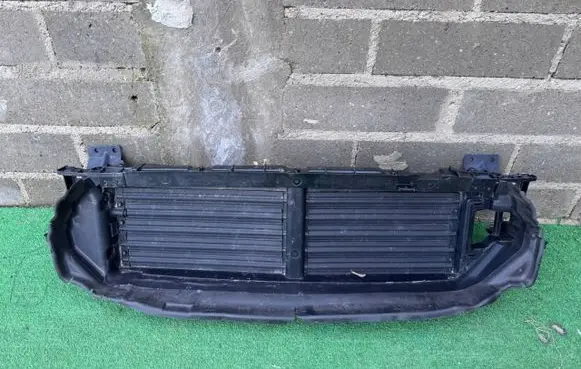 Volvo XC60 Intercooler air guide/duct channel 32345498